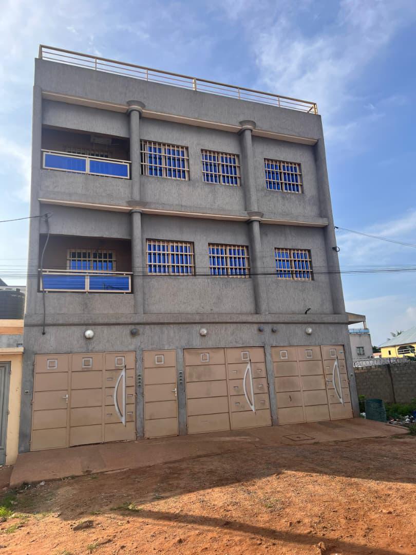 Immeuble locatif en vente à Agoé Logopé – 130 000 000 FCFA