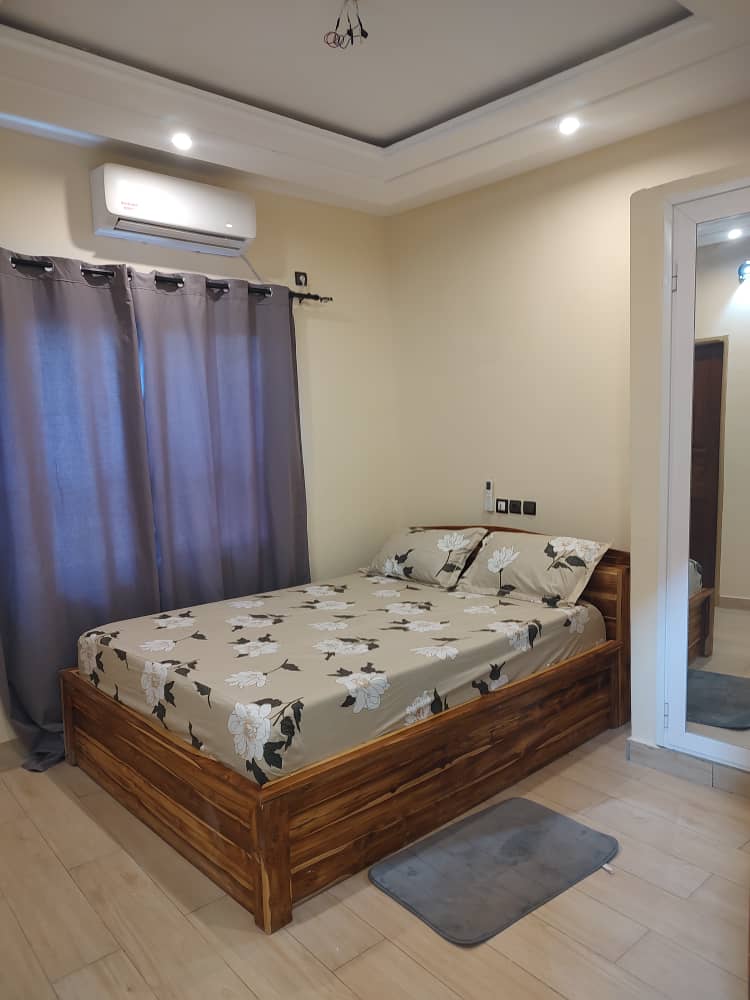 Villa meublée 3 chambres à louer à Adidogomé – 500000 FCFA