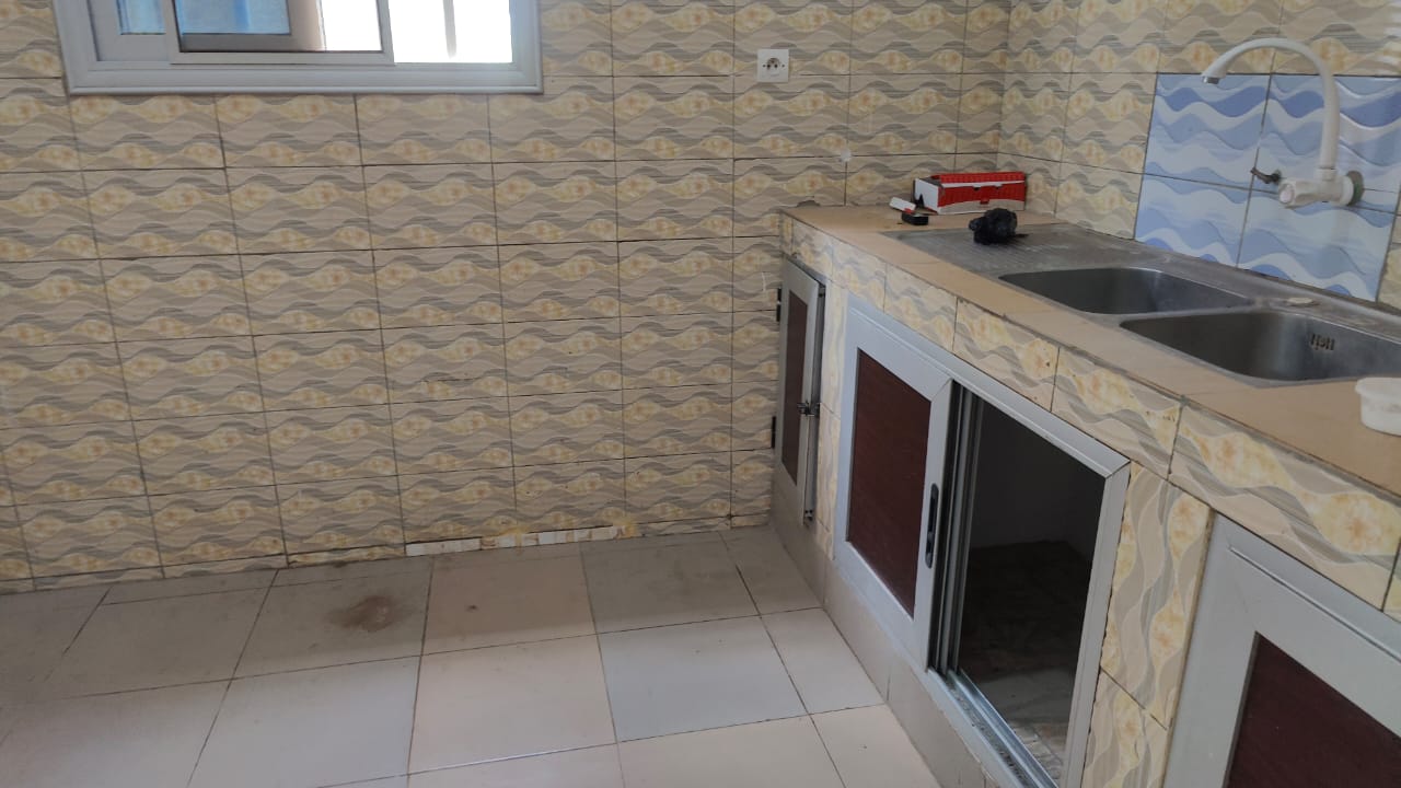 Location 3 chambres proche du goudron à Lomé – 150 000 FCFA par mois