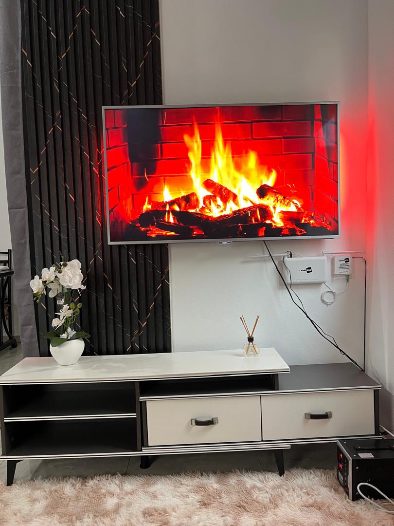 Studio meublé 1 pièce en location à Totsi – 250000 FCFA/mois