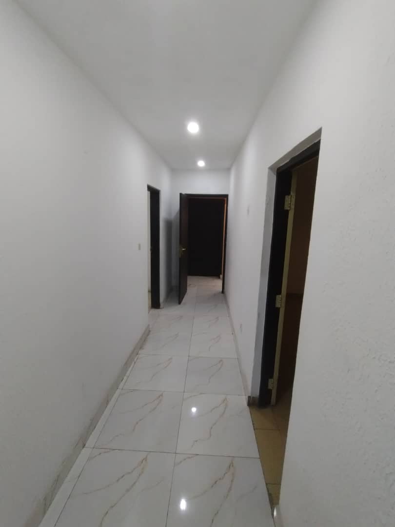 Villa duplex à louer à Tokoin-Nukafu – 500000 FCFA