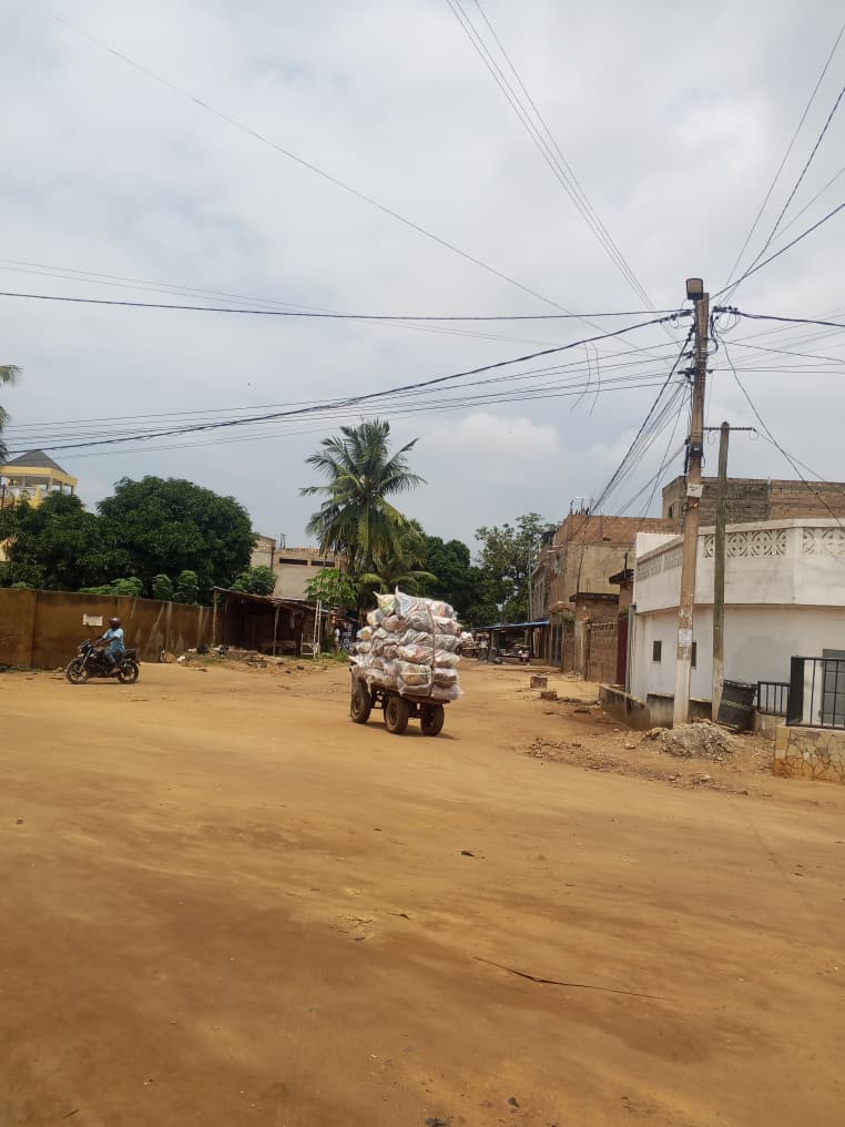 Terrain de 300 m² en vente en bordure de goudron à Hédzranawoé – 50 millions FCFA