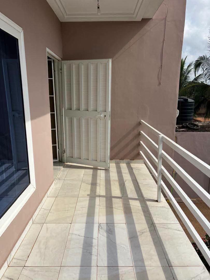 Villa 5 chambres en vente à Vakpossito non loin de l'école NDE – 85 millions FCFA