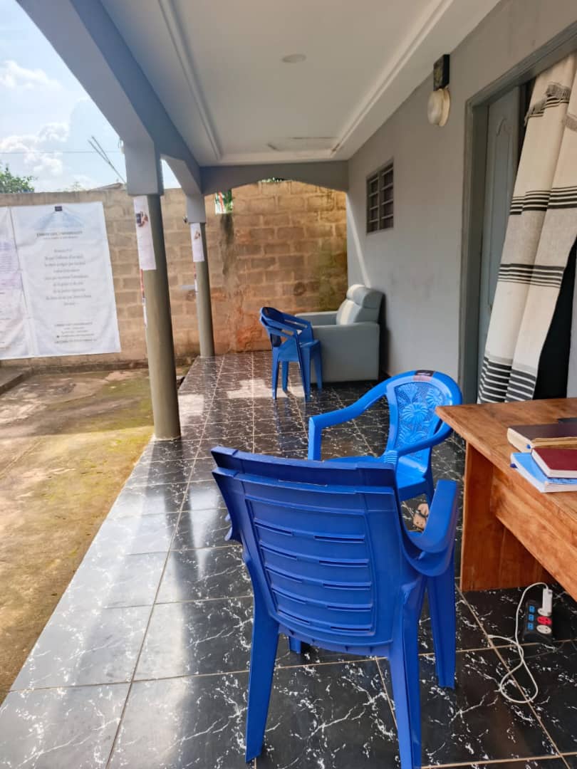 Mini villa 2 chambres en vente à Zanguera - 22 millions FCFA