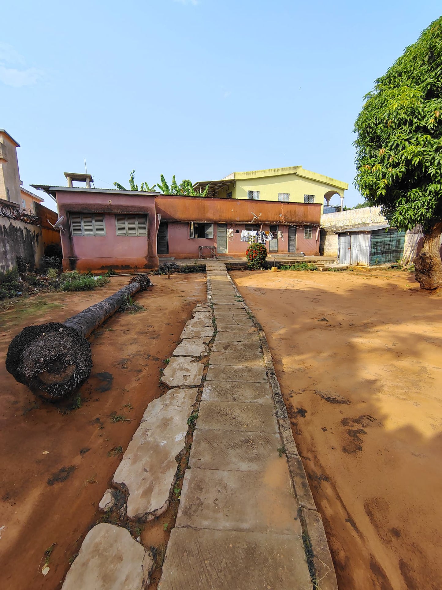 Maison de 4 pièces en vente à Tokoin Hôpital – 90 millions FCFA