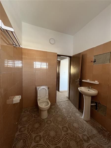Appartement 2 chambres à louer à Hédzranawoé Piscine Atlantide – 90 000 FCFA/mois