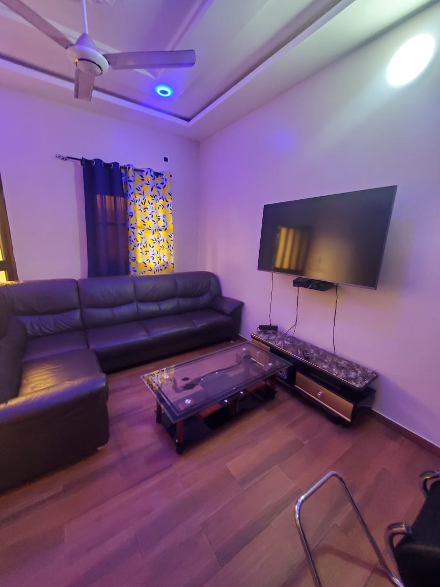 Appartement meublé 1 chambre à louer à Adidogomé Sagbado près du goudron – 200 000 FCFA/mois