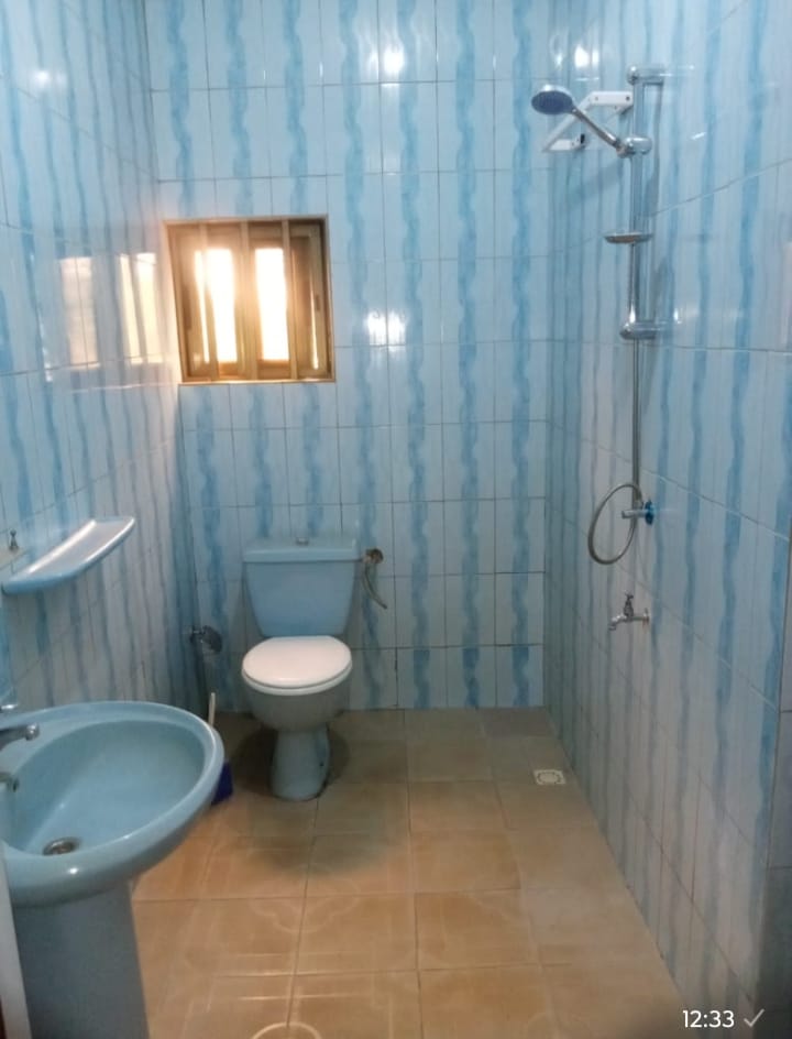 Appartement 5 chambres salon en location à Agoè Nanégbè - 160 000 FCFA