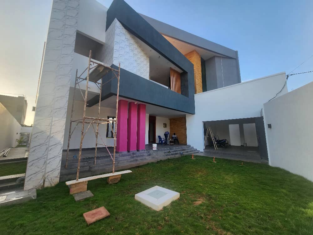 Villa duplex 7 chambres de 680 m² en vente à Kégué 14 – 260 millions FCFA
