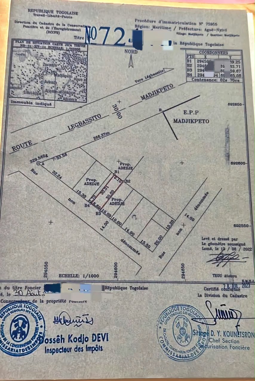 Terrain de 270 m² en vente à Legbassito Madjikpeto – 17 millions FCFA