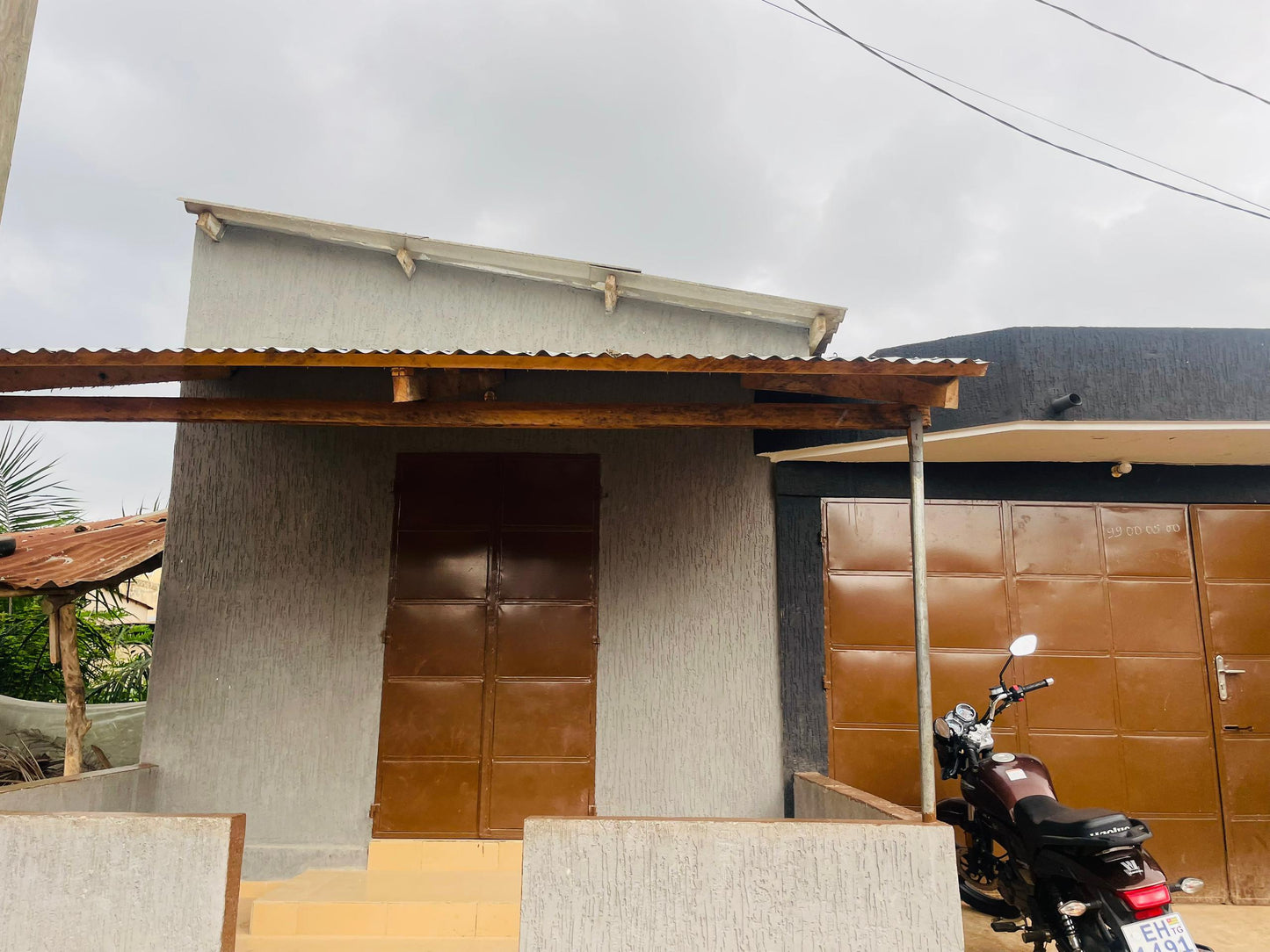 Maison de location en vente à Adetikopé – 33 millions FCFA