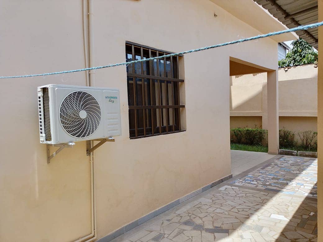 Villa duplex 4 chambres à louer à Soviépé – 350 000 FCFA