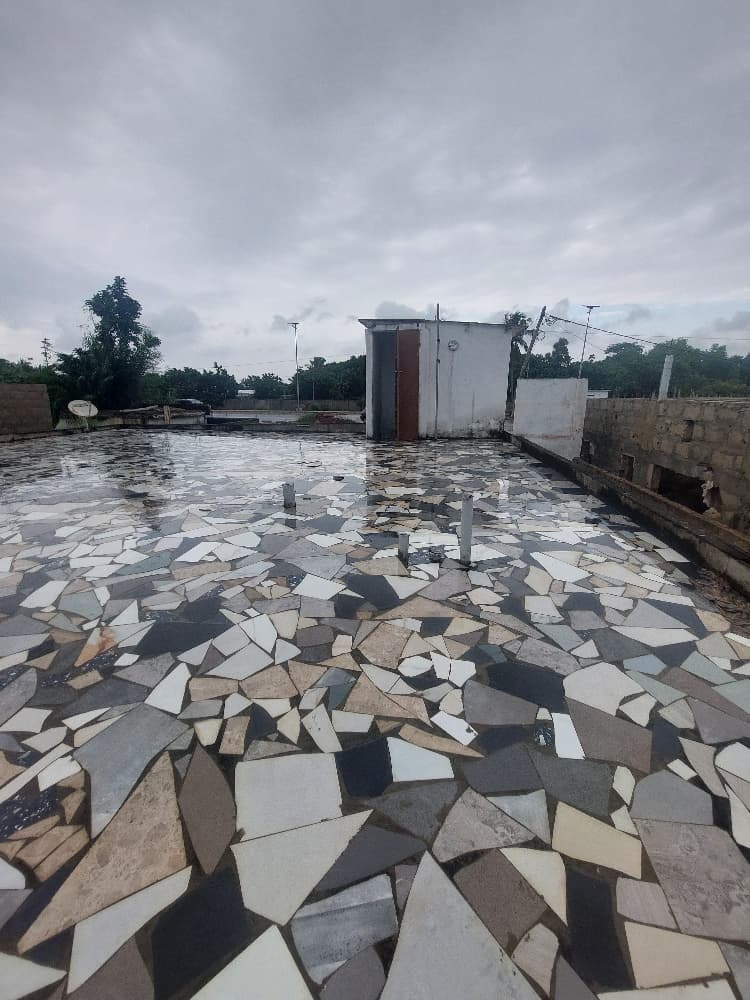 Villa 2 chambres en vente en bordure de goudron à Agbodrafo – 25000000 FCFA
