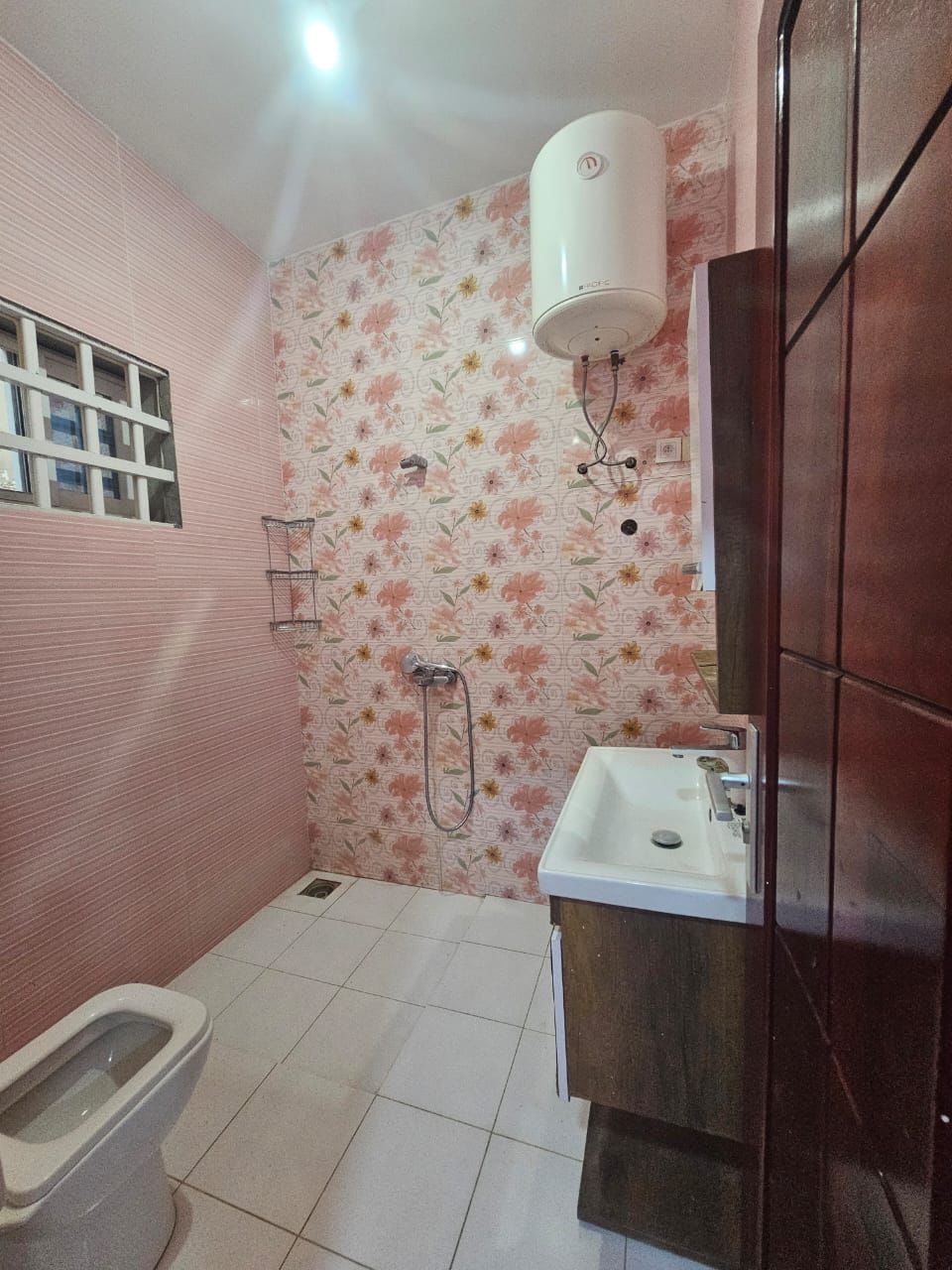 Villa 4 chambres à louer à Baguida – 500 000 FCFA