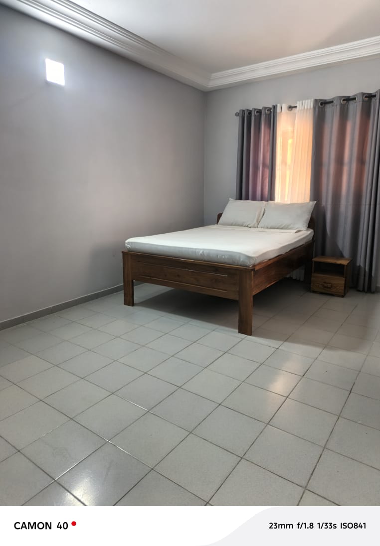 Appartement meublé 3 chambres en location à Avepozo – 350 000 FCFA/mois