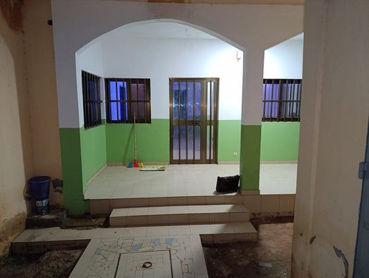 Villa 2 chambres en location à Adidogomé Yokoe derrière station Energium – 100000 FCFA