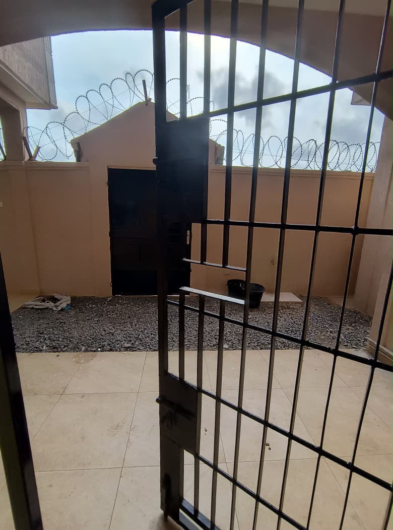 Appartement 2 chambres à louer à Togo 2000 – 160 000 FCFA