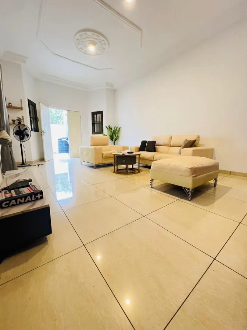 Villa meublée 3 chambres à louer à Hédzranawoé – 600.000 FCFA