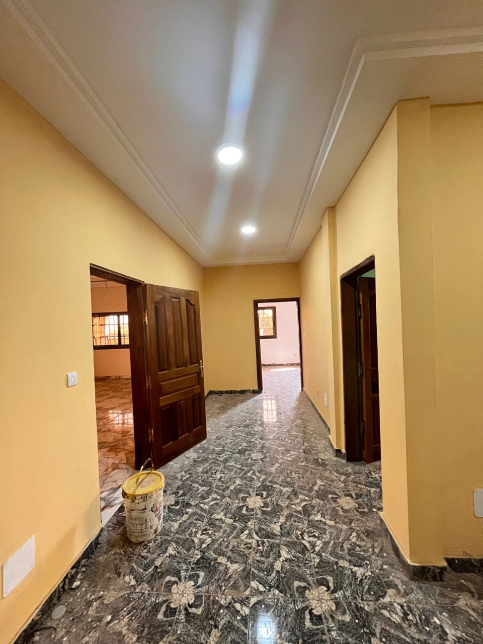 Appartement 3 chambres à louer à Hédzranawoé 100m du goudron – 200 000 FCFA/mois