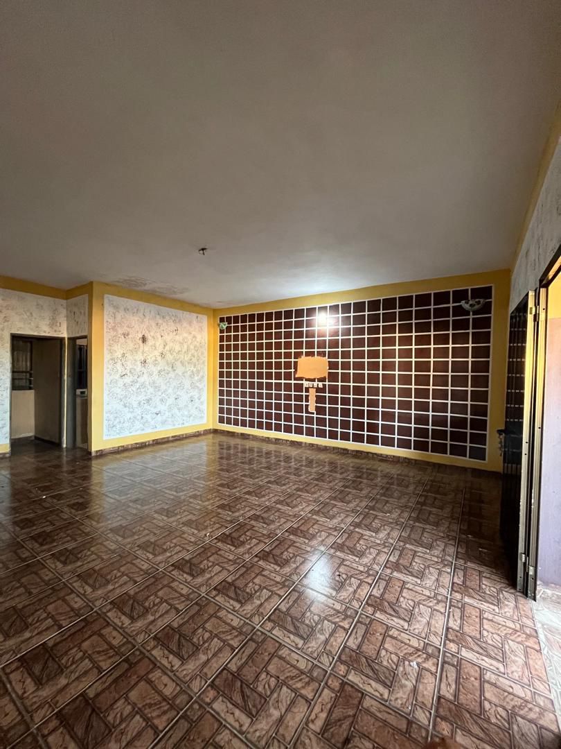 2 chambres salon à louer à Vakpossito – 70 000 FCFA