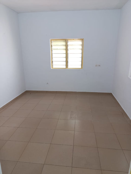 Villa duplex 4 chambres à louer à Adétikopé – 150000 FCFA