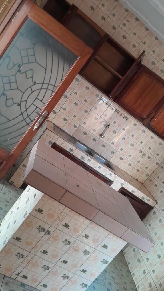 Villa 3 chambres à louer à Léo 2000 - 250000 FCFA