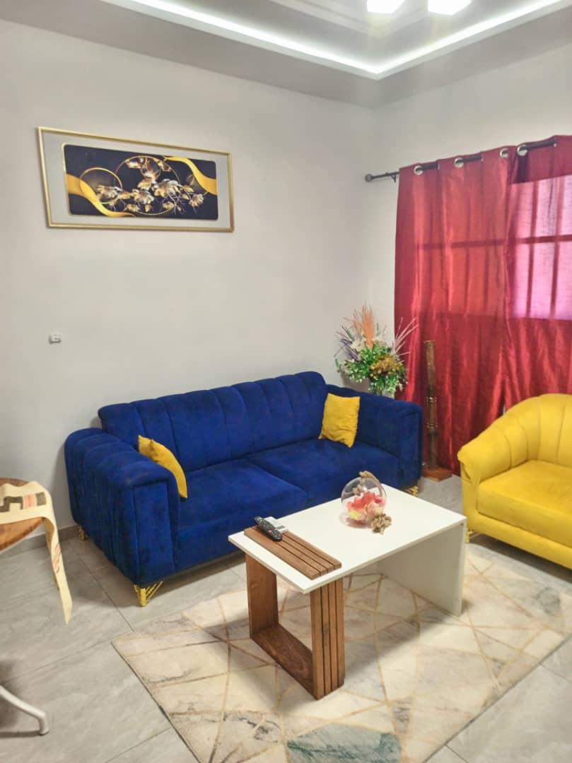 Appartement meublé chambre salon en location à Kégué – 270 000 FCFA