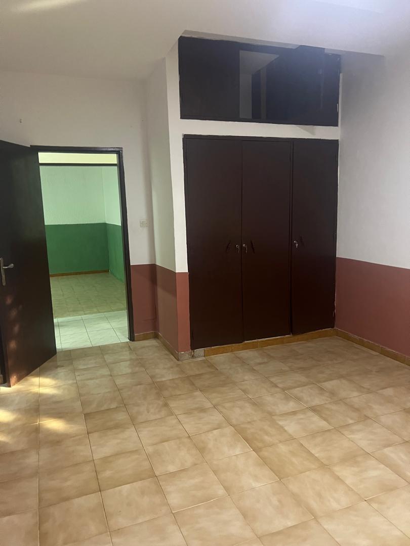 Appartement 2 chambres à louer à Adidogomé Franciscain – 80 000 FCFA