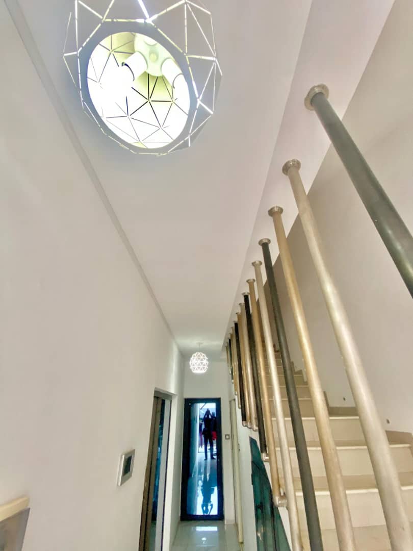 Villa meublée 4 chambres à louer à Agoè Fil O Parc – 1 million FCFA/mois