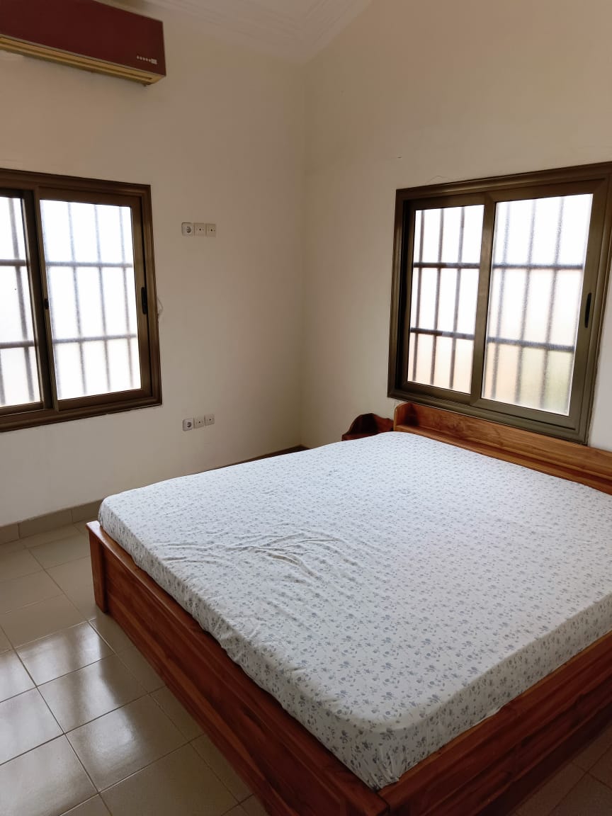 Appartement de 3 chambres salon à louer à Tokoin-Hôpital Kodomé – 250 000 FCFA/mois