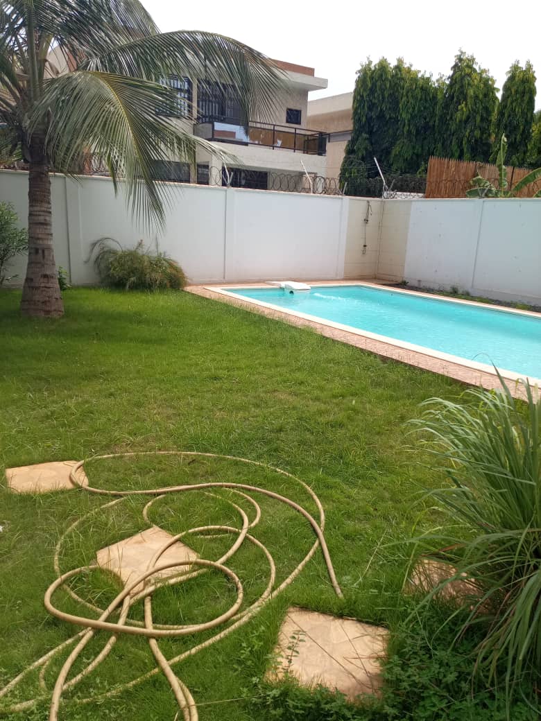 Villa duplex 3 chambres à louer à Forever – 900 000 FCFA