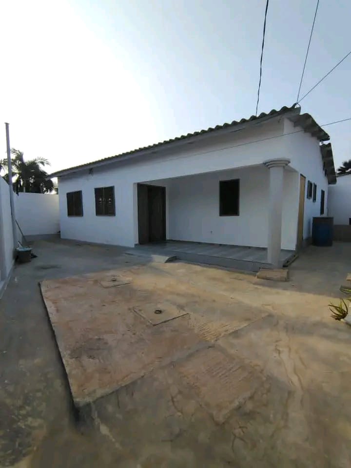 Mini villa 2 chambres à louer à Adidogomé – 100 000 FCFA