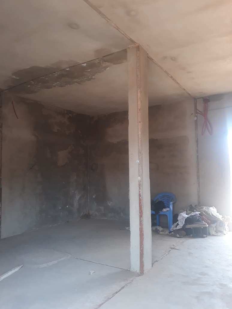 Magasin ou entrepôt à louer à LEO 2000 – 100 000 FCFA