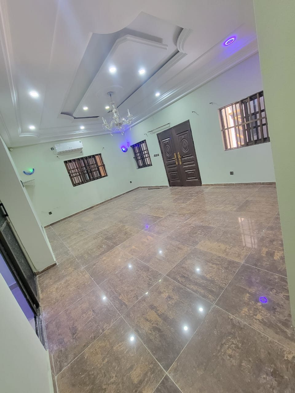 Appartement 2 chambres à louer à Adjidogomé Apedokoe – 130 000 FCFA