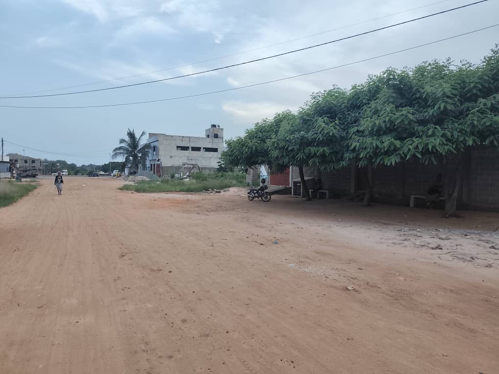 2 lots de terrain en vente en angle de rue à Agoè Legbassito – 57 millions FCFA