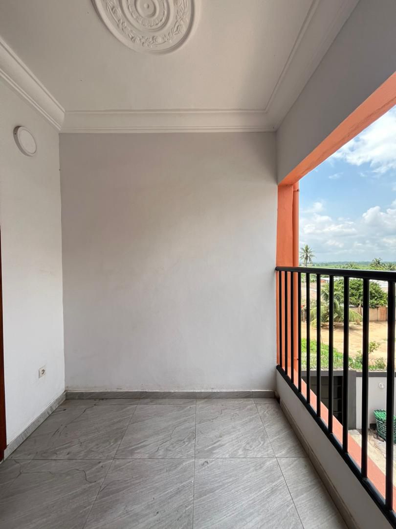 Appartement 2 chambres à louer à Kégué, 50m du goudron – 100 000 FCFA/mois