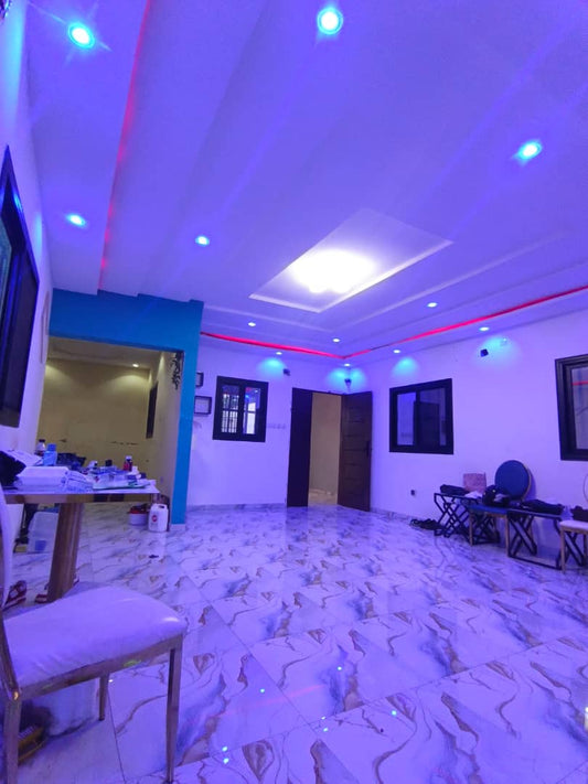 Villa 2 chambres en vente à Zanguera – 27 millions FCFA