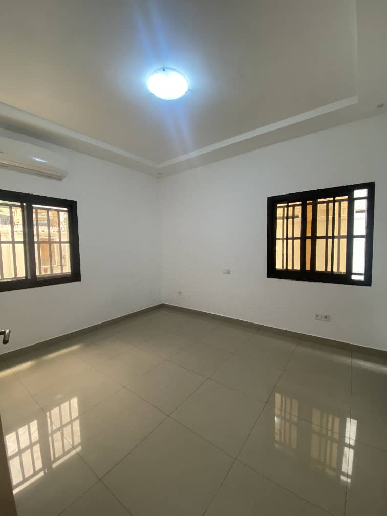 Villa duplex 4 chambres en location à Forever Cité Sidéal – 1 500 000 FCFA