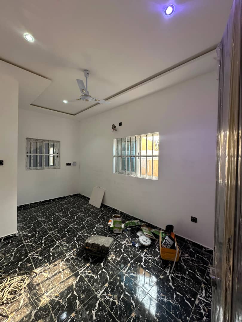 Mini-villa 2 chambres en vente à Sanguéra – 25 000 000 FCFA