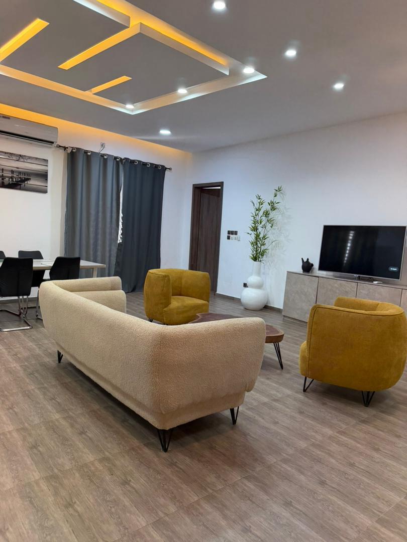 Appartement meublé 2 chambres en location à Djidjolé – 600 000 FCFA