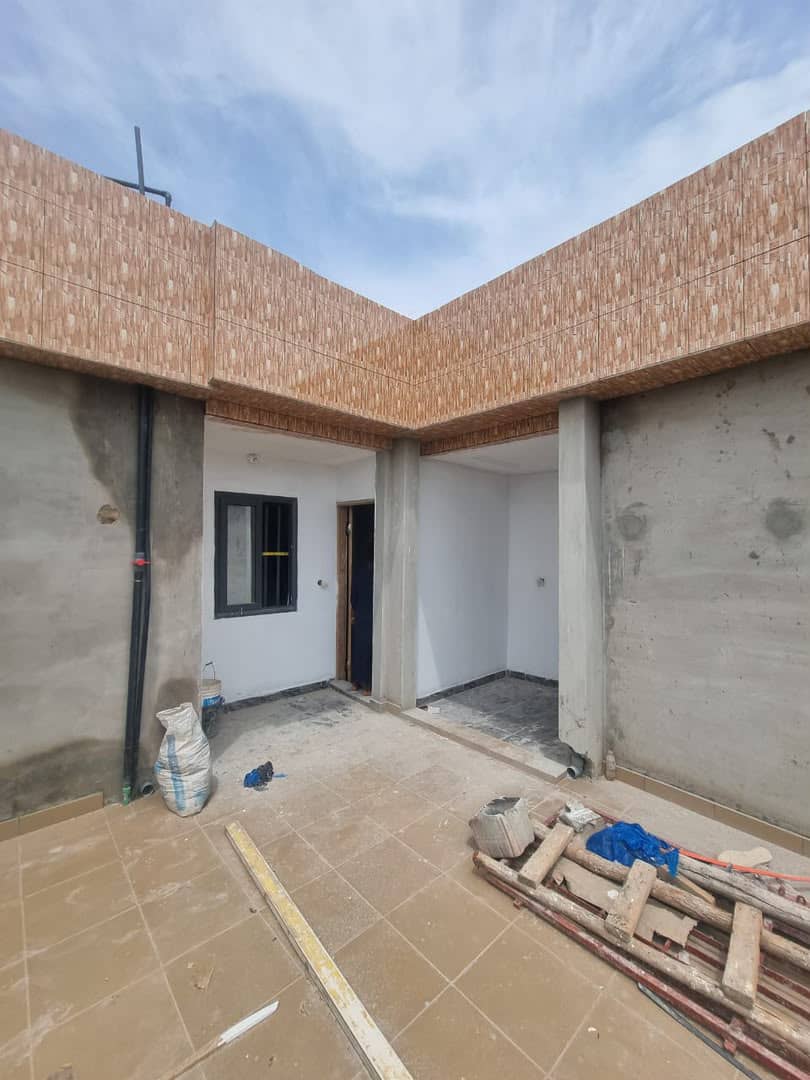 Villa 3 chambres de 100 m² en vente proche du goudron à Segbé Akato – 25 millions FCFA