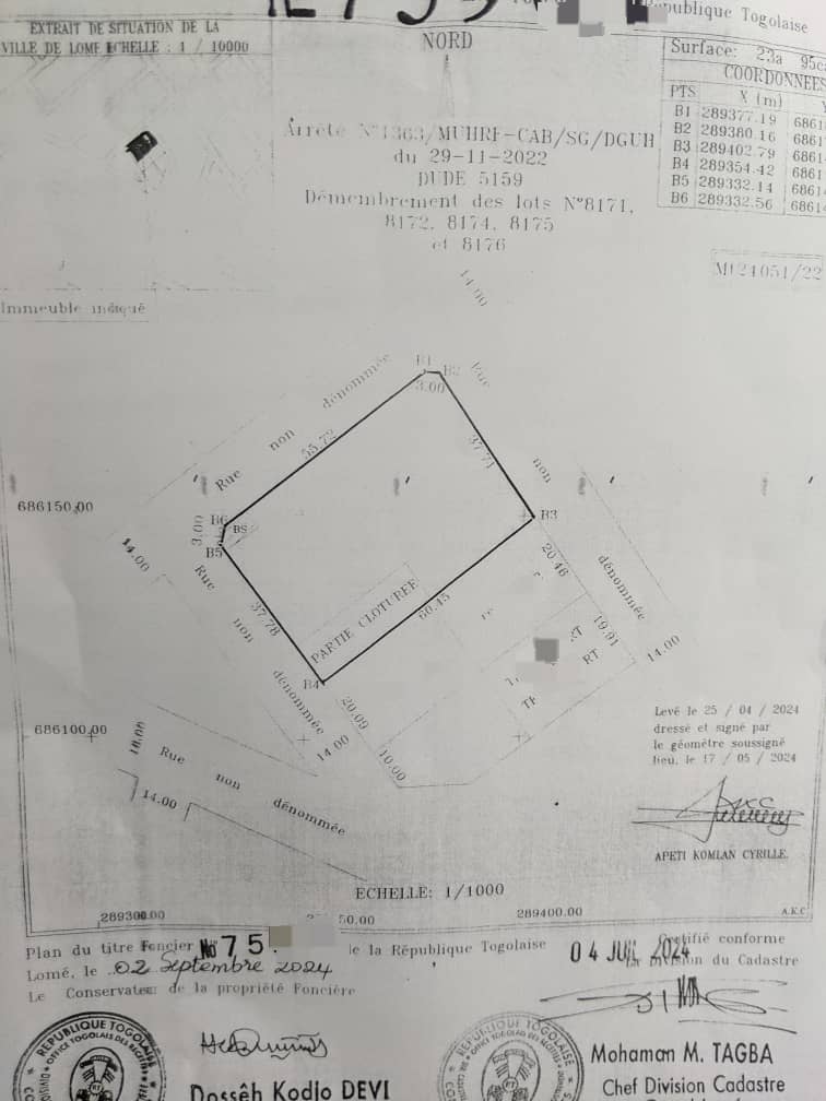 Terrain d'un demi-lot en vente à Ségbé Franco Arabe – 9 millions FCFA