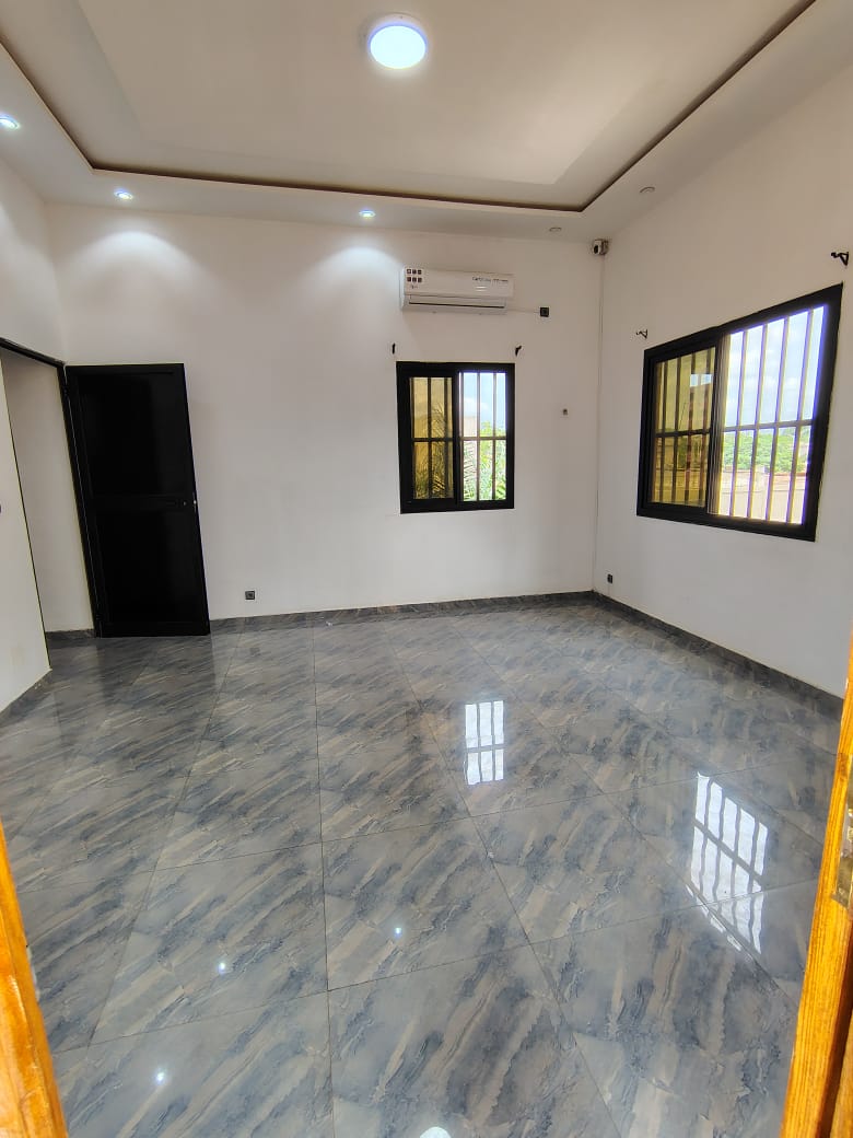 Appartement 1 pièce en location à Kégué Fédération – 110000 FCFA