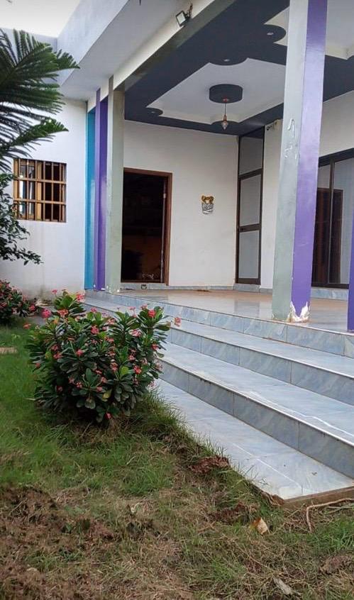 Villa moderne 3 chambres à louer à Apessito – 200000 FCFA/mois
