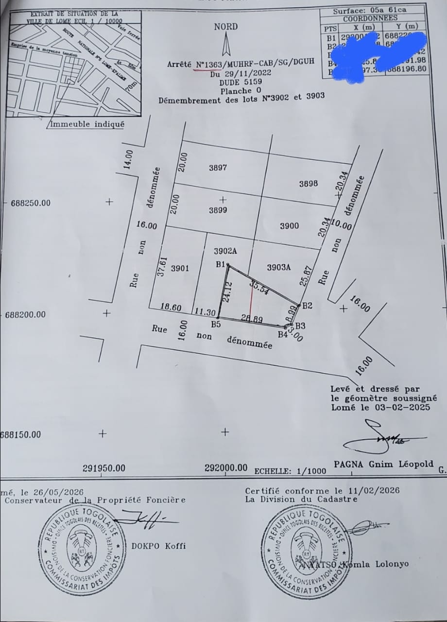 Demi lot en angle de rue à vendre à Atilamonou – 20 millions FCFA