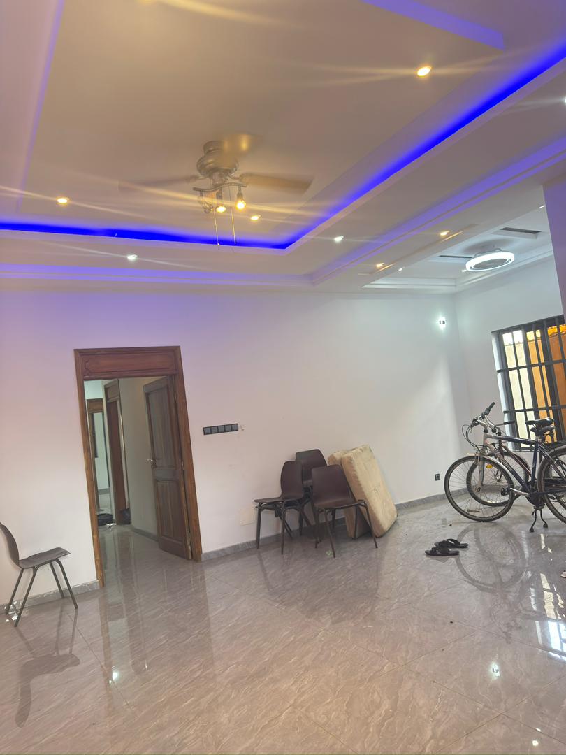 Villa 3 chambres en location à Hédzranawoé – 250 000 FCFA