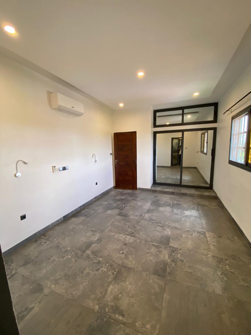 Appartement 2 chambres salon à louer à Agoè Logopé – 100 000 FCFA