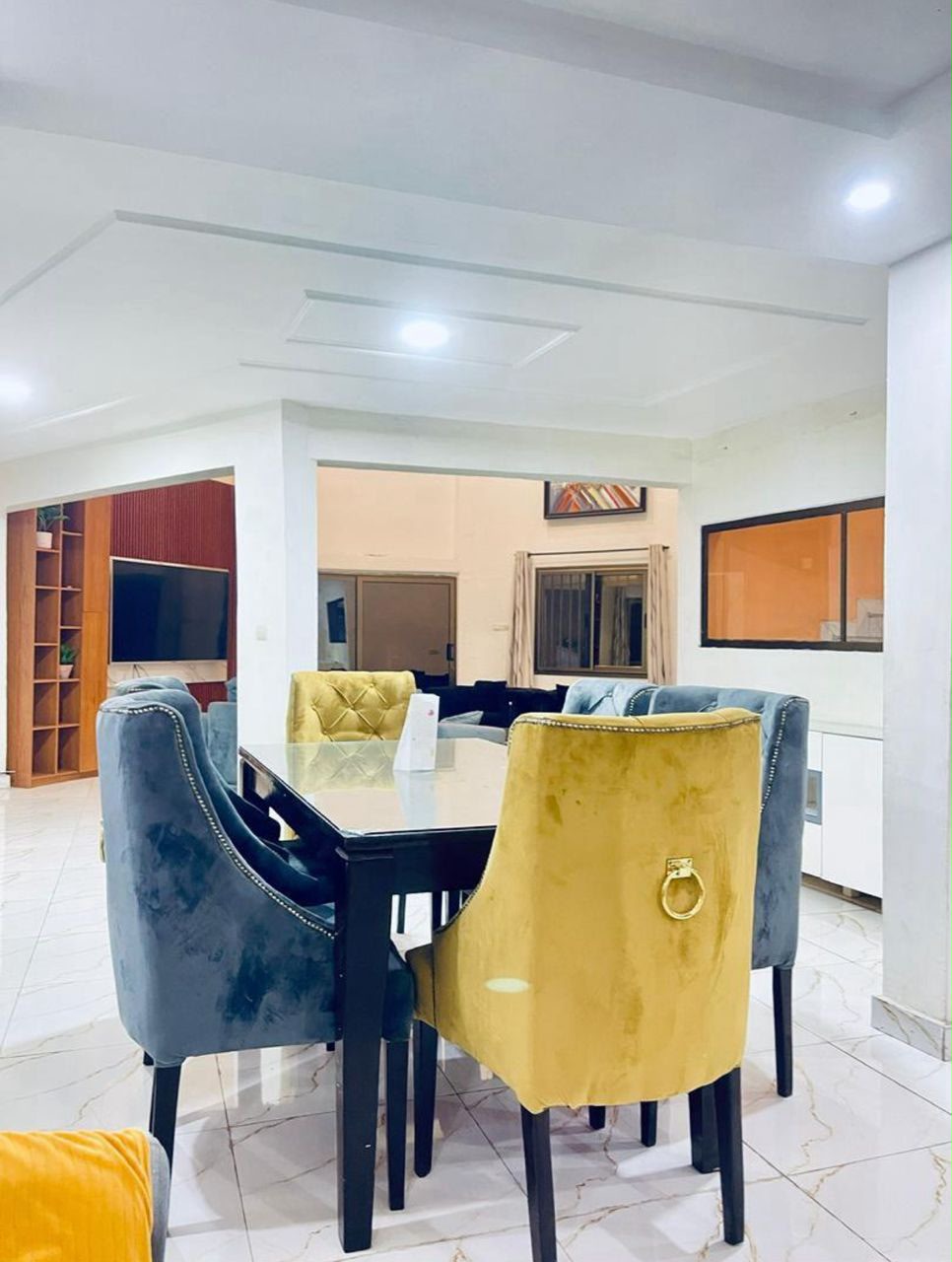 Villa duplex 5 chambres à louer à Tokoin-Nukafu, proche de l'Aéroport – 500 000 FCFA