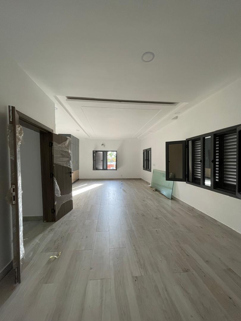 Villa duplex avec piscine en location à Tokoin Séminaire – 1.500.000 FCFA