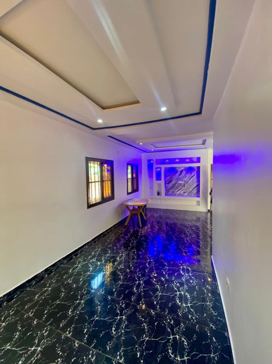 3 chambres salon à louer à Djagblé Lowoe – 80 000 FCFA/mois